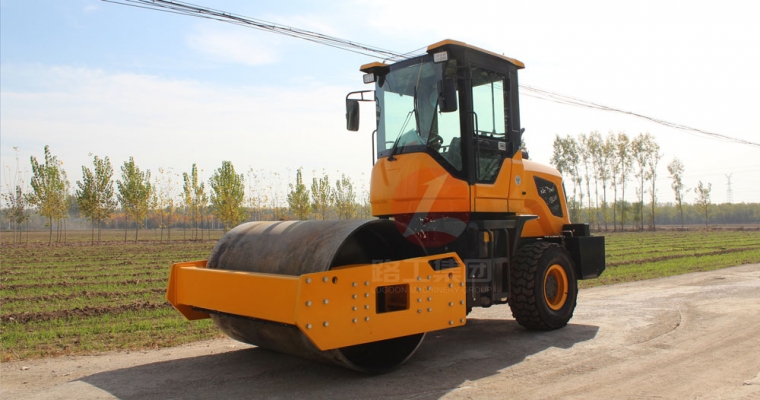 大奖国际集团关于小型压路机的详细先容